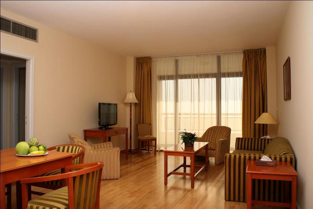 Coral Beirut Al Hamra Hotel Exterior foto