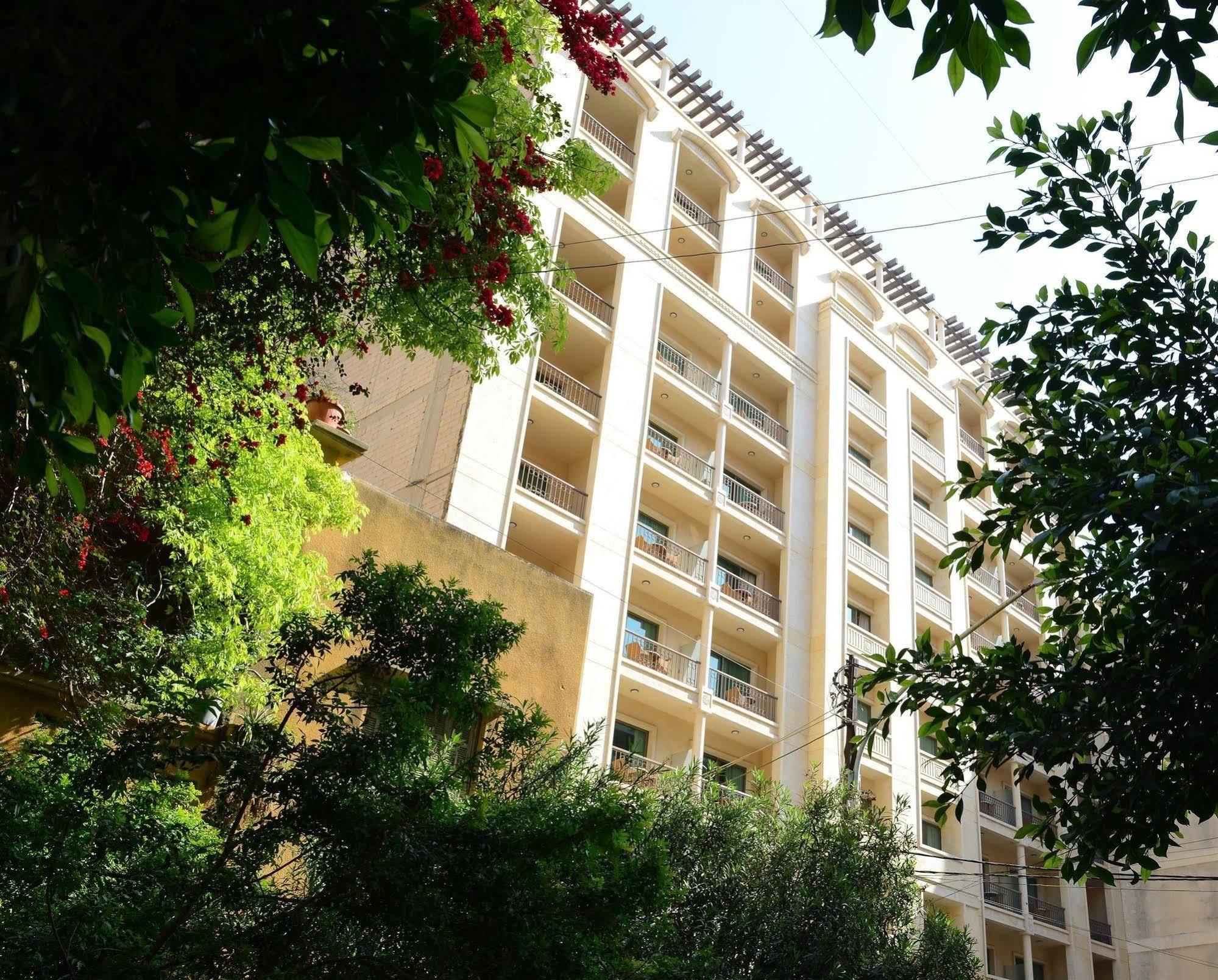 Coral Beirut Al Hamra Hotel Exterior foto